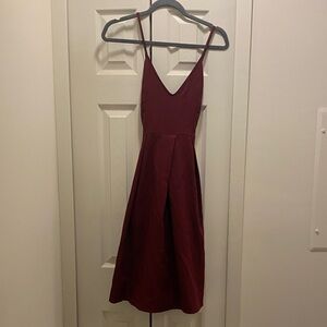 Burgundy Spaghetti Strap Midi Dress with Pockets. Size XS (0-2)